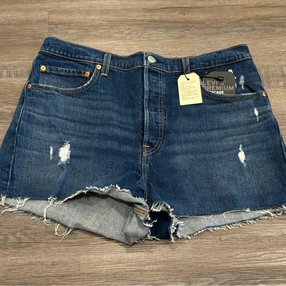 Levi’s Premium Ribcage Charlestown Chill Blue Jean Shorts